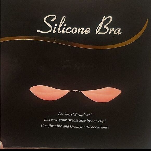 Strapless backless adhesive bra - Picture 4 of 5